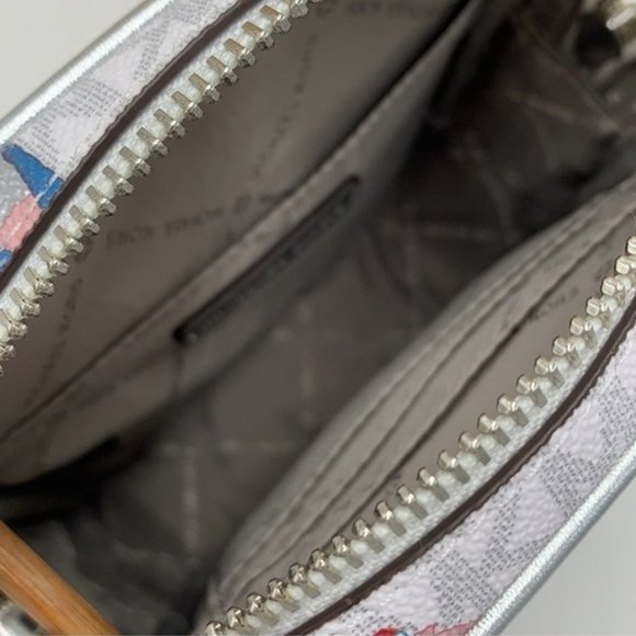 MICHAEL KORS WOMEN LADY SKI GIRL SKIER CHAIN CROSSBODY BAG WHITE LOGO GREY LTH - Picture 8 of 15